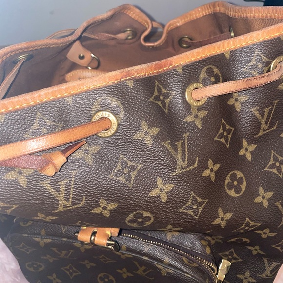 Louis Vuitton Montsouris MM Backpack - Picture 14 of 14